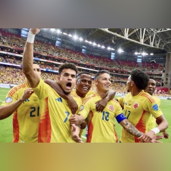 Adidas Authentic Colombia National Team 2024 IP8279 Home Jersey Men’s Sz: XL - Picture 2 of 6